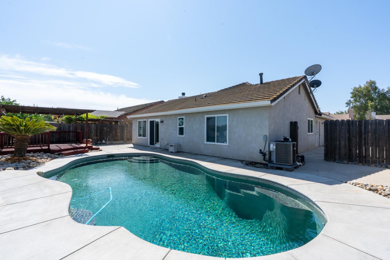 1428 Pintail Cir, Los Banos, CA 93635
