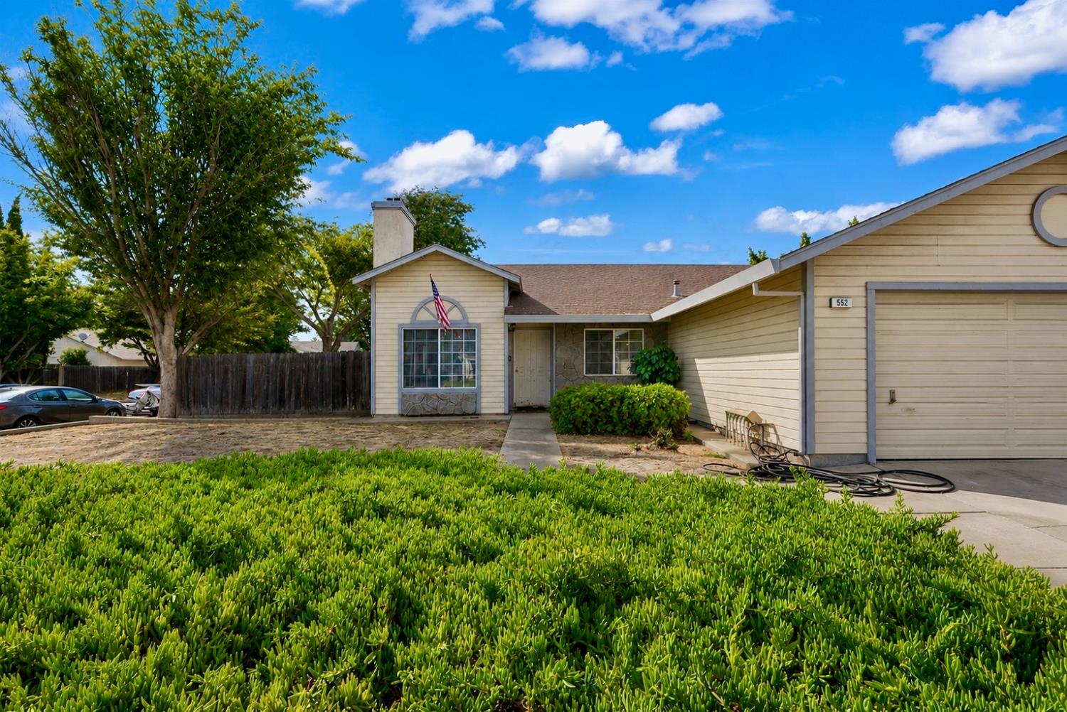 552 Westfield Pl, Patterson, CA 95363