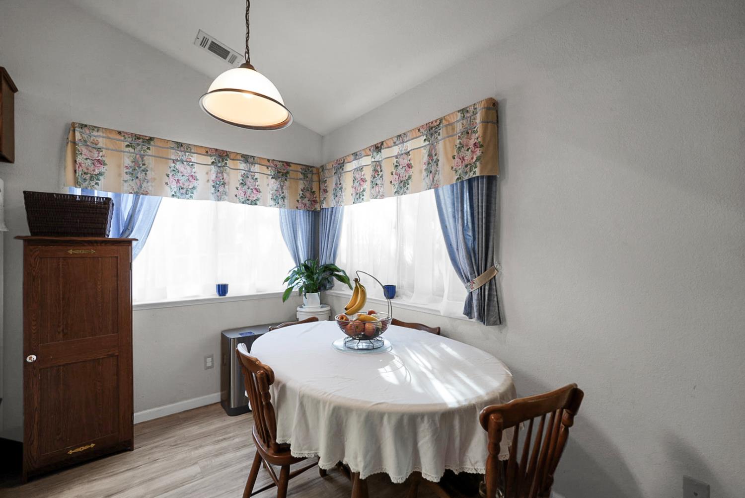 552 Westfield Pl, Patterson, CA 95363