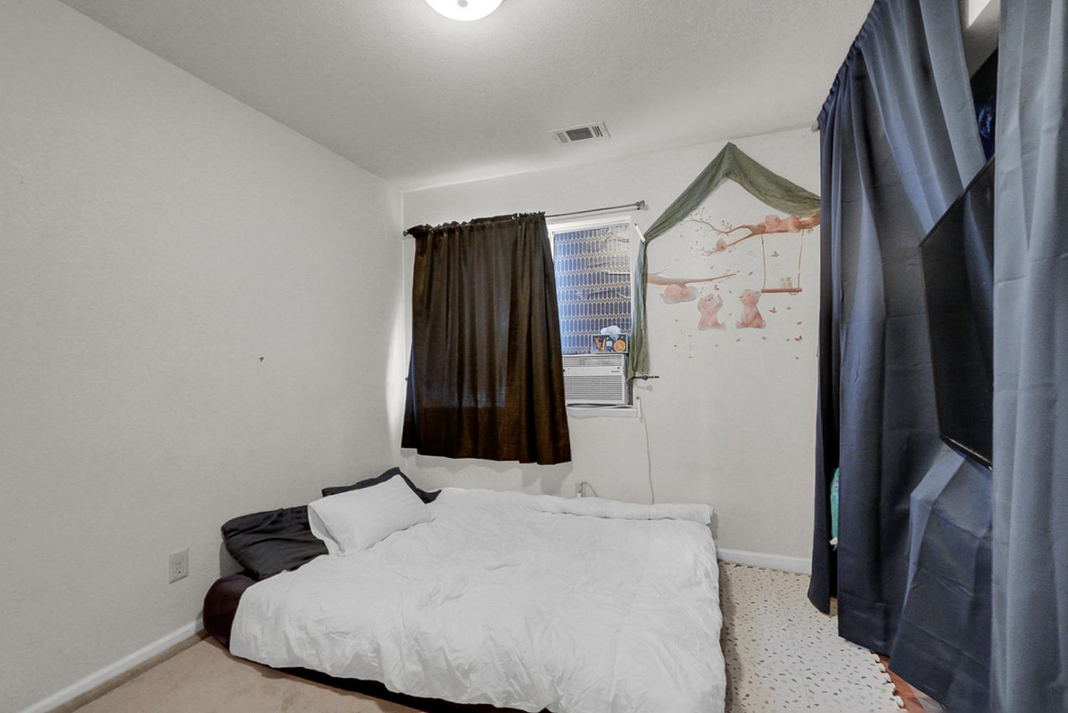 552 Westfield Pl, Patterson, CA 95363