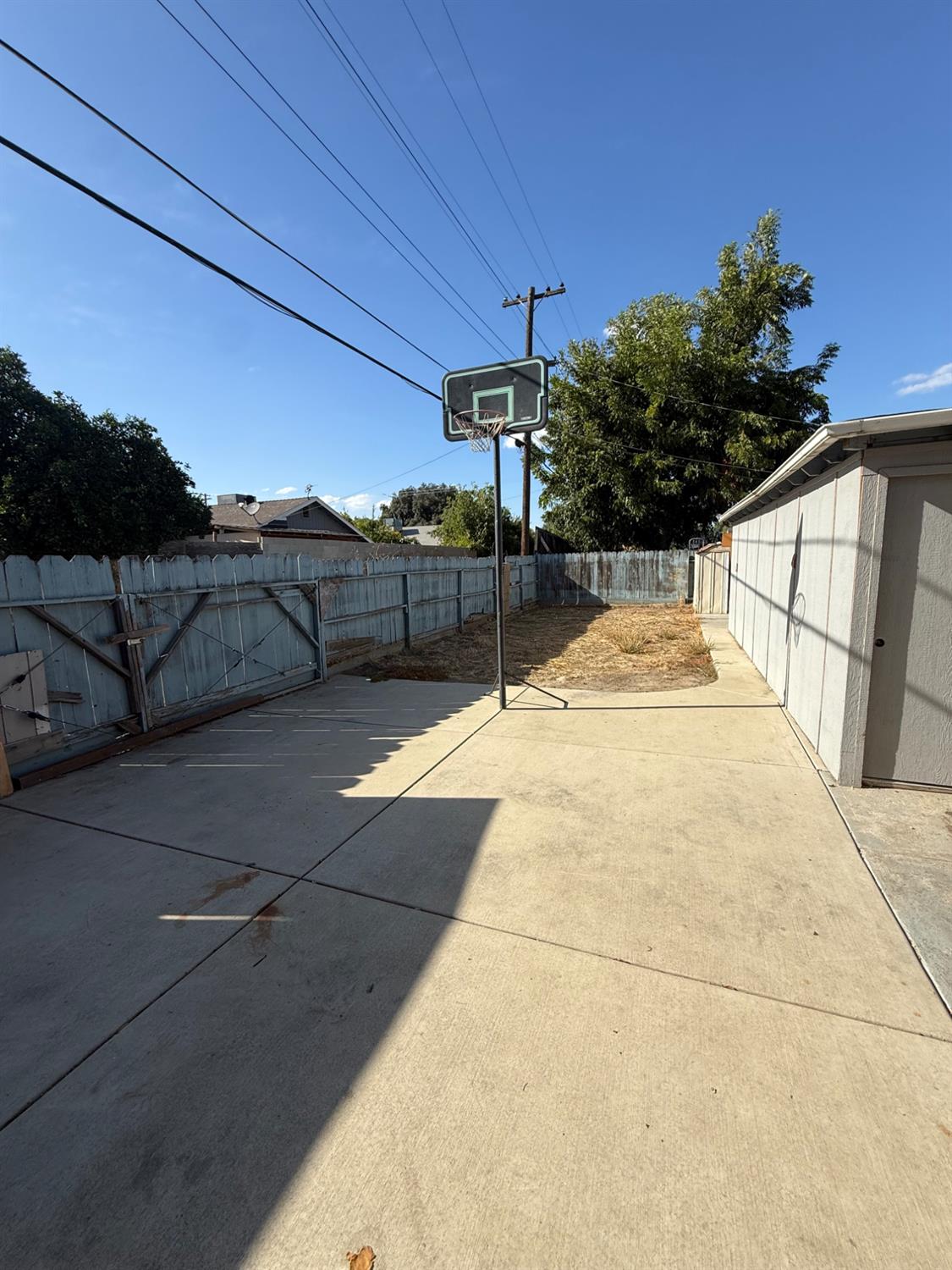 719 Kazmir Ct, Modesto, CA 95351