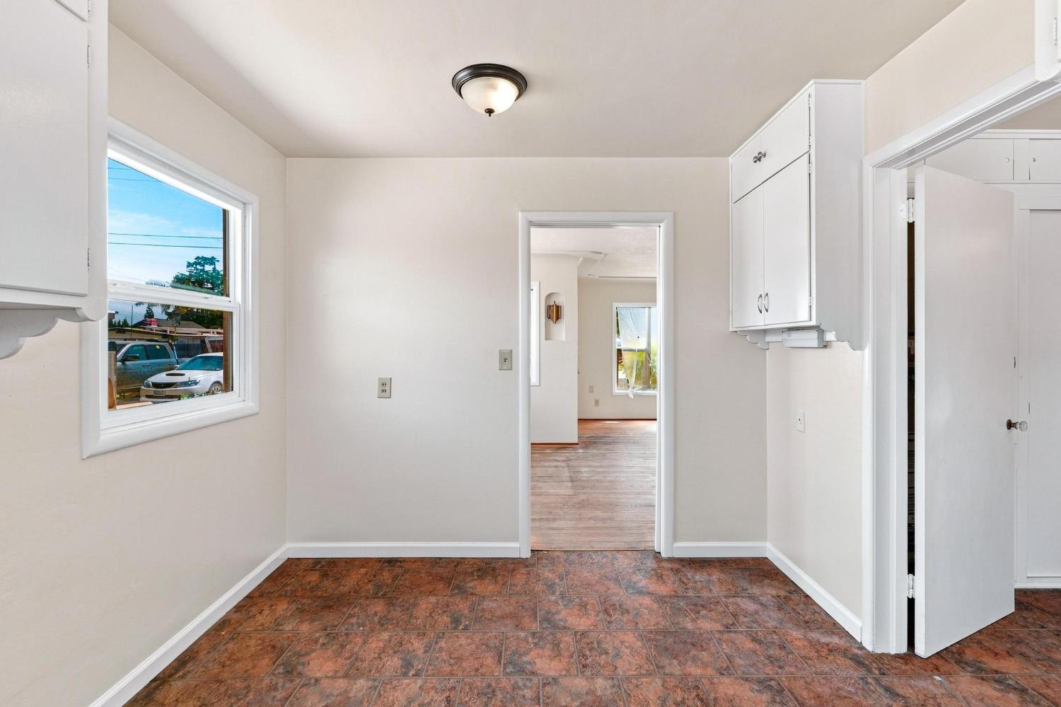 2014 Lydia St, Escalon, CA 95320
