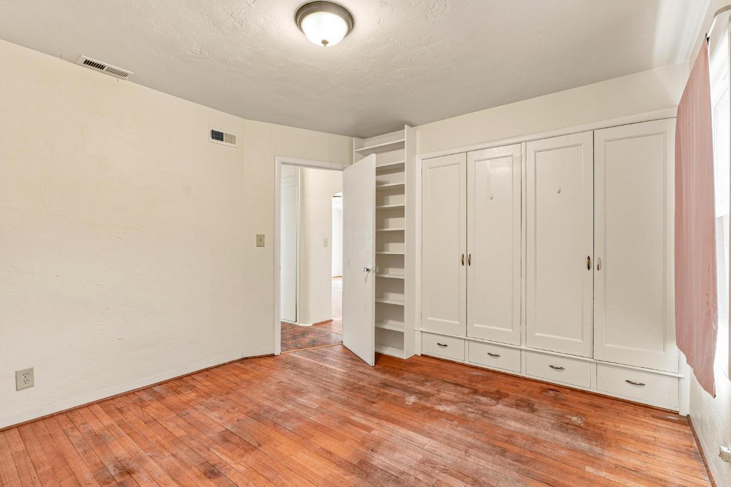 2014 Lydia St, Escalon, CA 95320