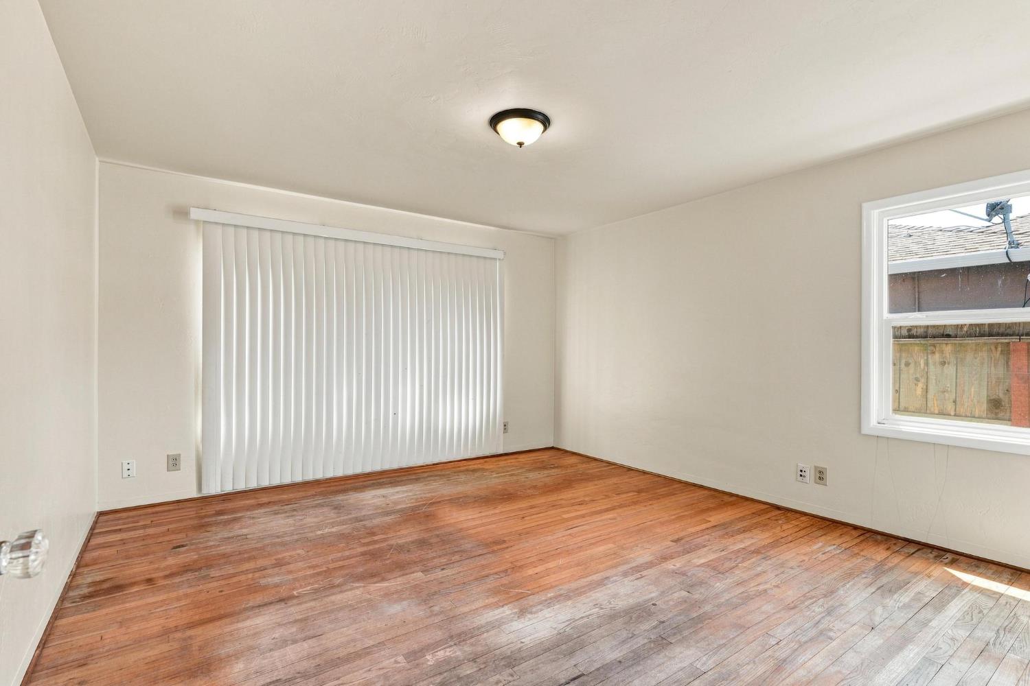 2014 Lydia St, Escalon, CA 95320