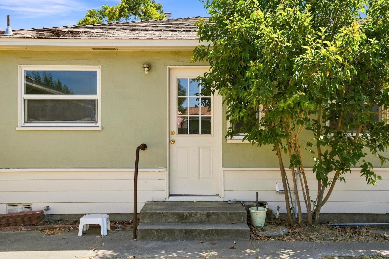 2014 Lydia St, Escalon, CA 95320