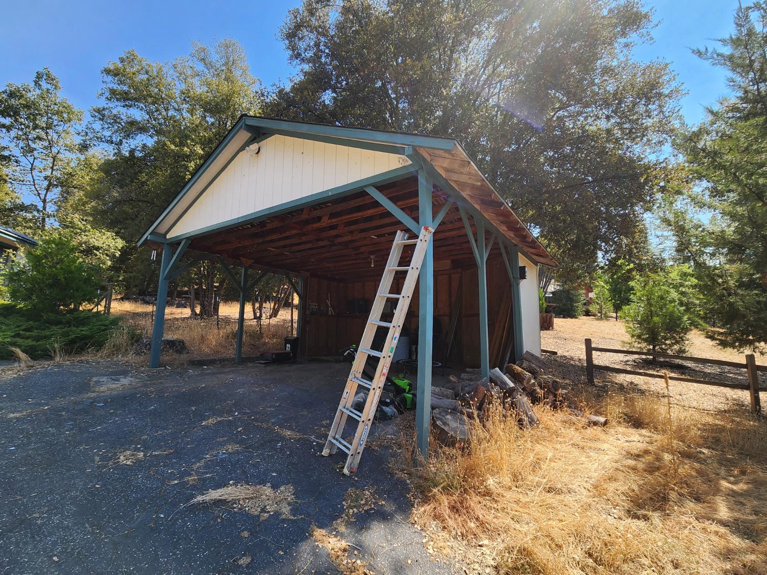2406 Anglers Ct, Mariposa, CA 95338