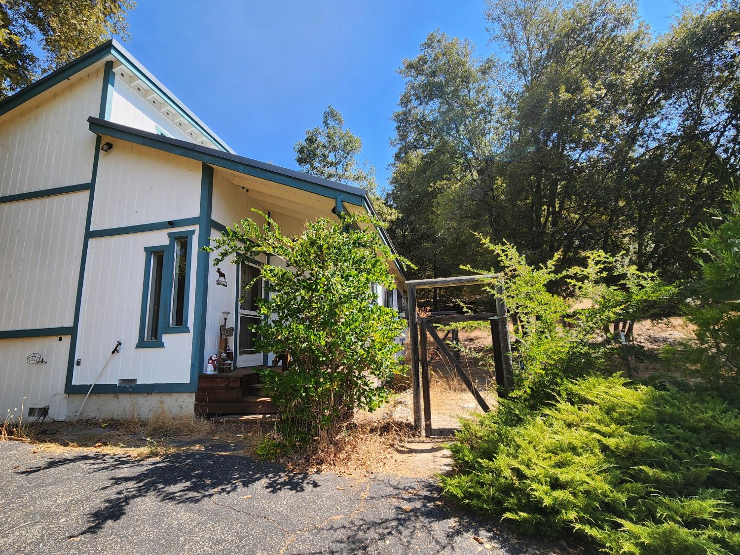 2406 Anglers Ct, Mariposa, CA 95338