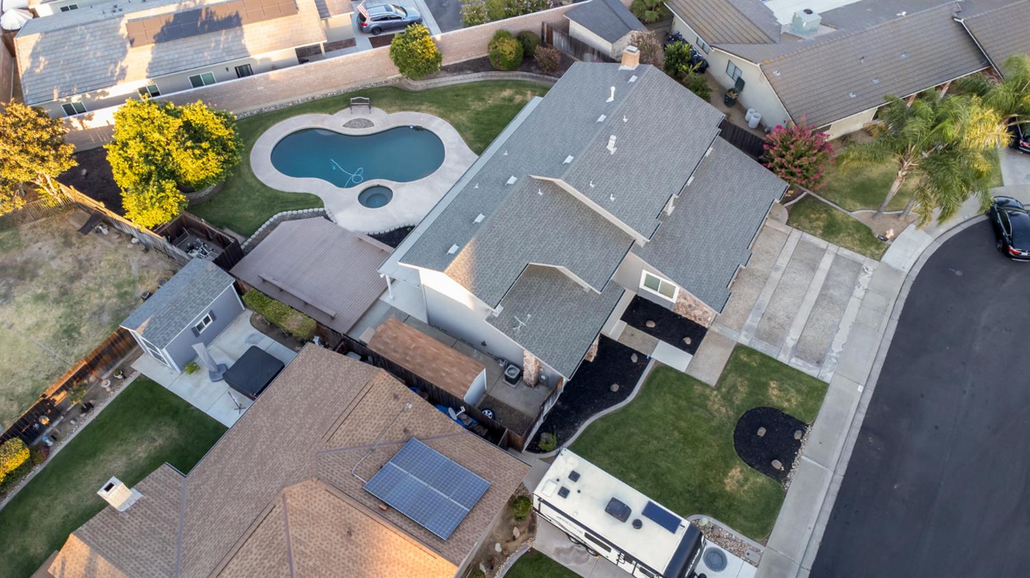 1412 1482 Riv Oakridge Ct, Ceres, CA 95351