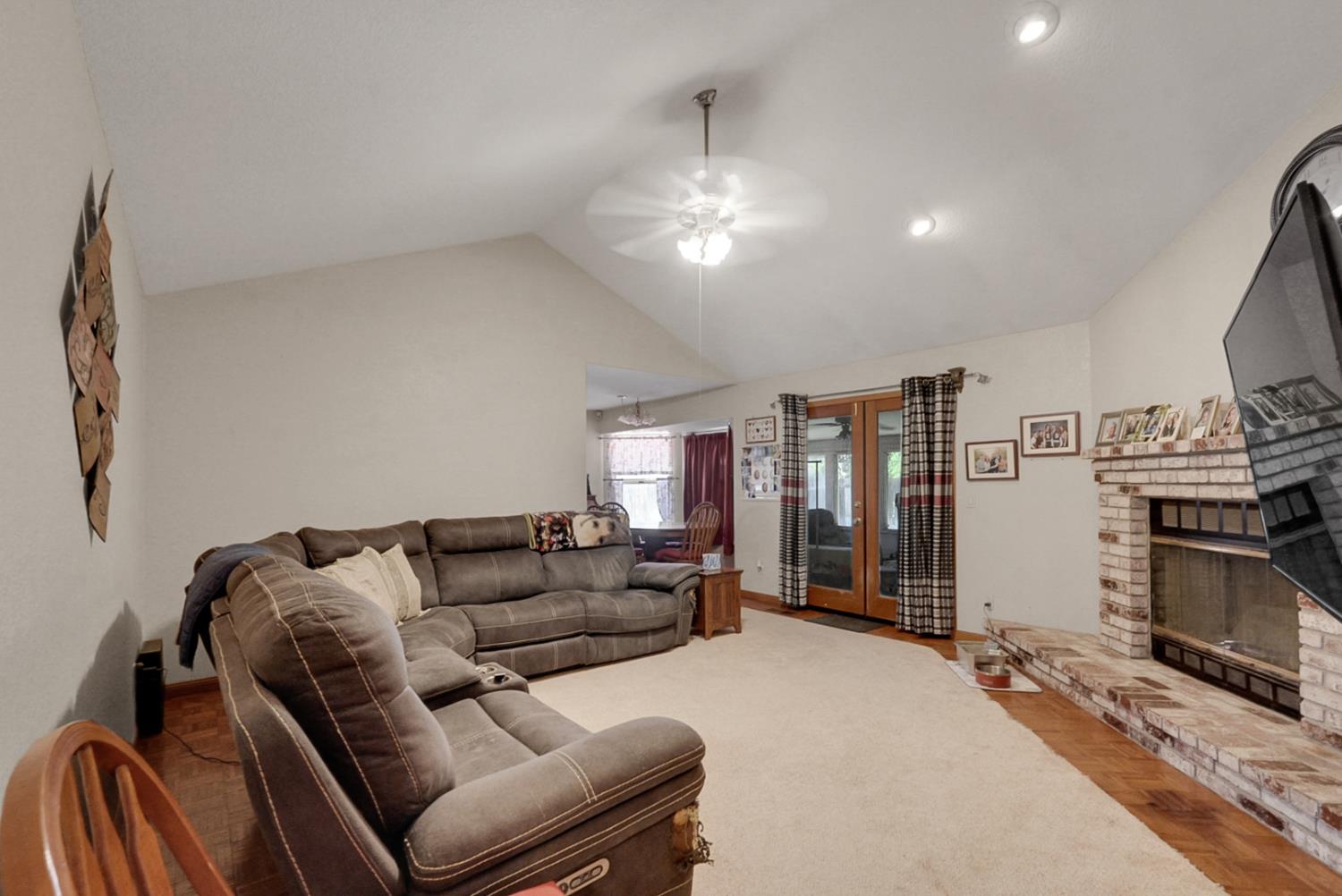 2010 N Quincy Rd, Turlock, CA 95382