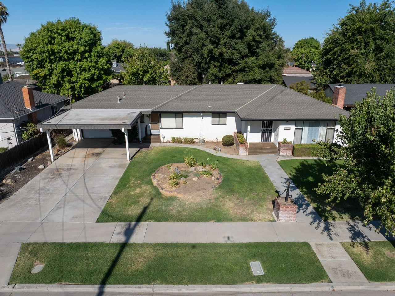 1245 Nevada Ave, Los Banos, CA 93635
