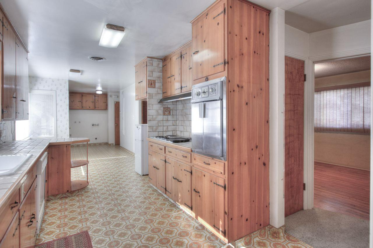 1245 Nevada Ave, Los Banos, CA 93635
