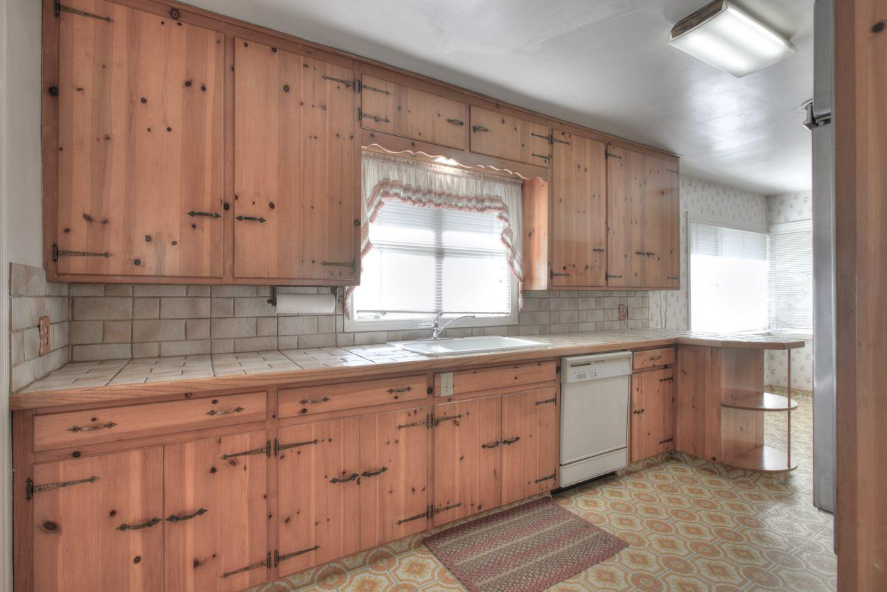 1245 Nevada Ave, Los Banos, CA 93635