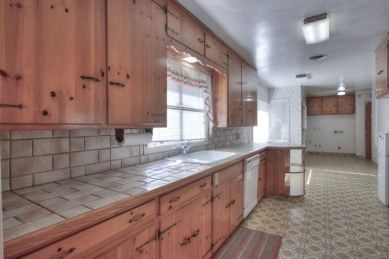 1245 Nevada Ave, Los Banos, CA 93635