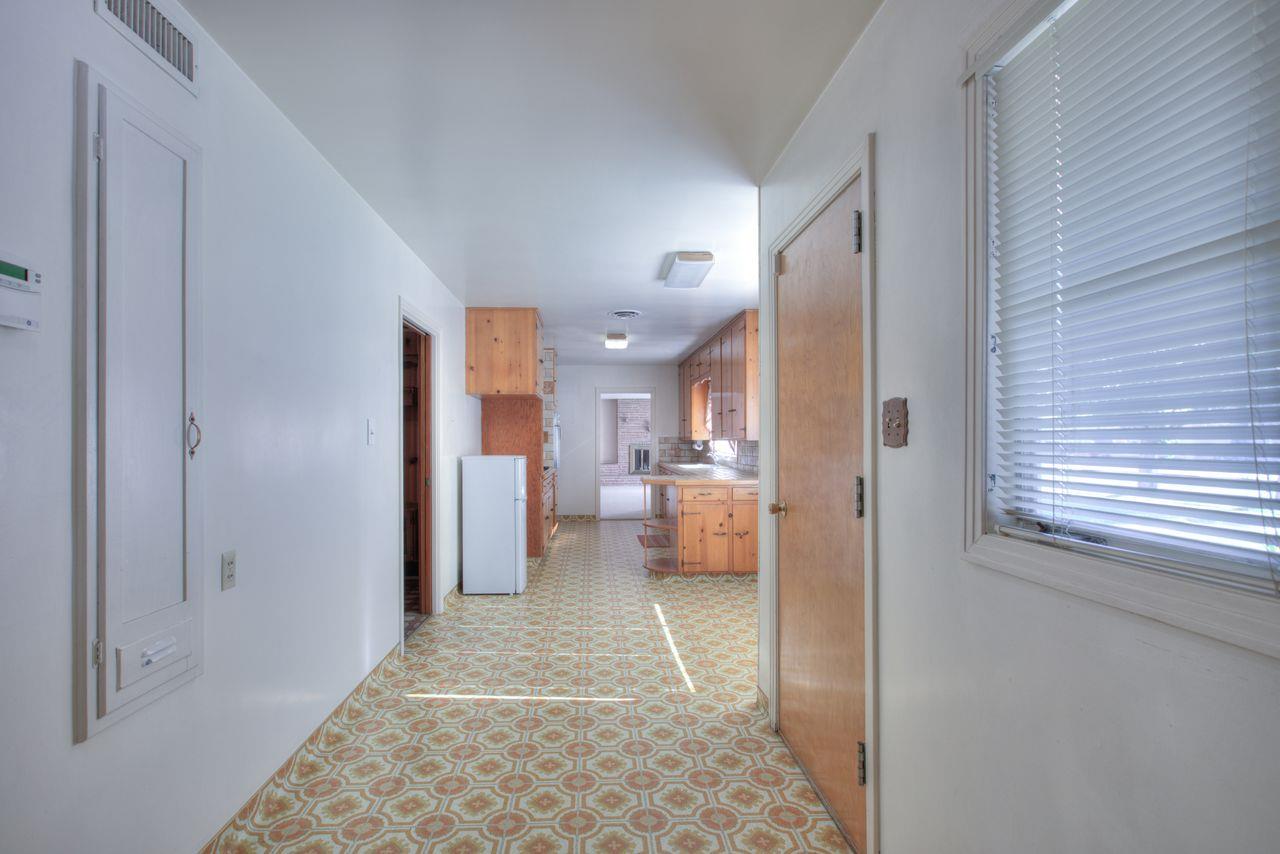 1245 Nevada Ave, Los Banos, CA 93635