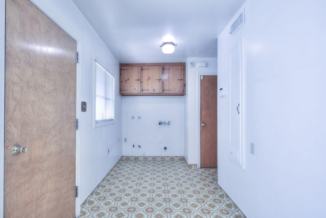 1245 Nevada Ave, Los Banos, CA 93635