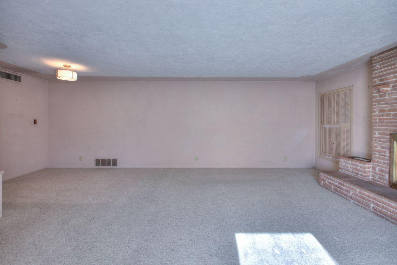 1245 Nevada Ave, Los Banos, CA 93635