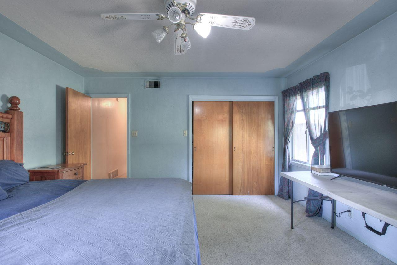 1245 Nevada Ave, Los Banos, CA 93635