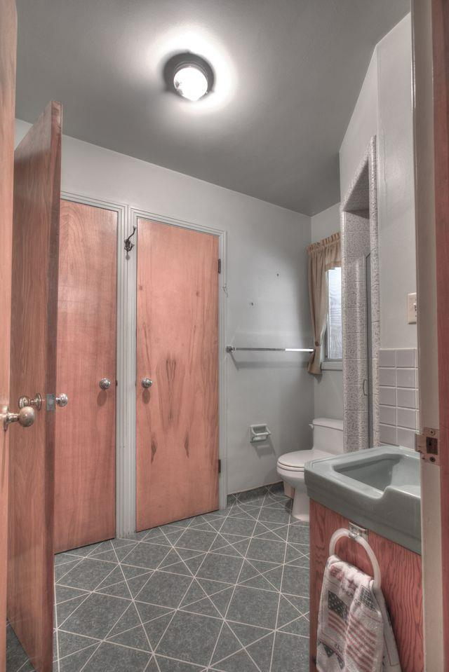 1245 Nevada Ave, Los Banos, CA 93635