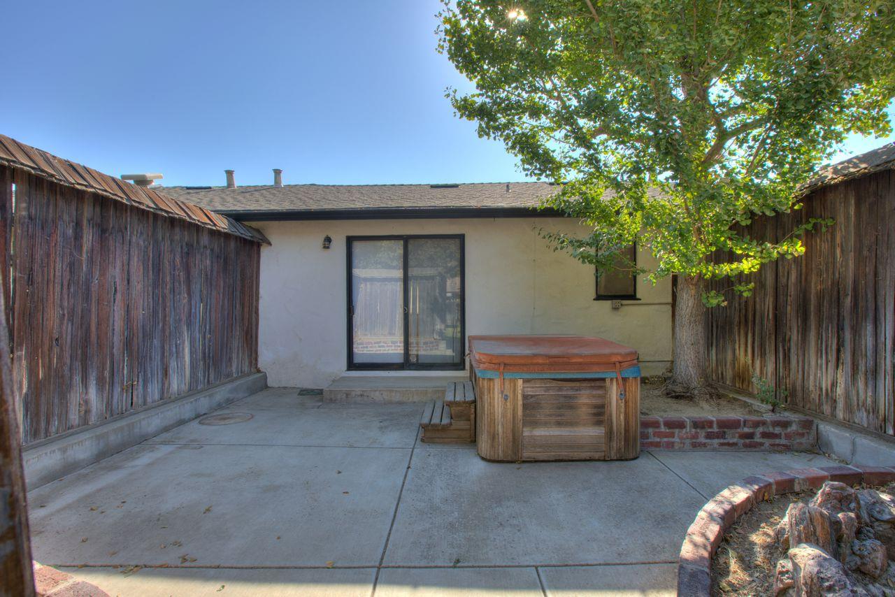 1245 Nevada Ave, Los Banos, CA 93635
