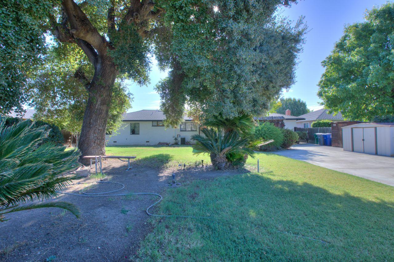 1245 Nevada Ave, Los Banos, CA 93635