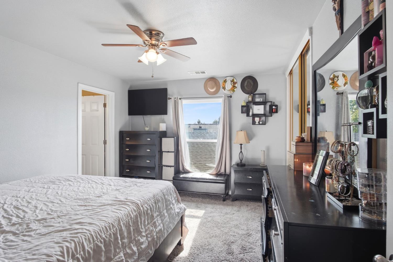 2632 Parkway, Ceres, CA 95307