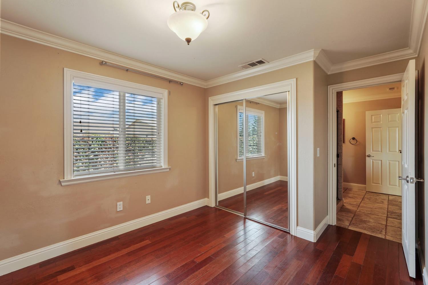 14104 Castle Rd, Manteca, CA 95336