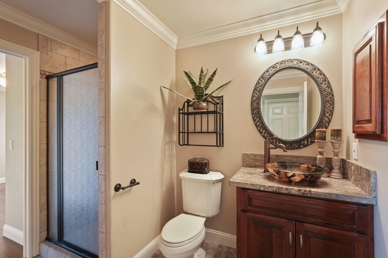 14104 Castle Rd, Manteca, CA 95336