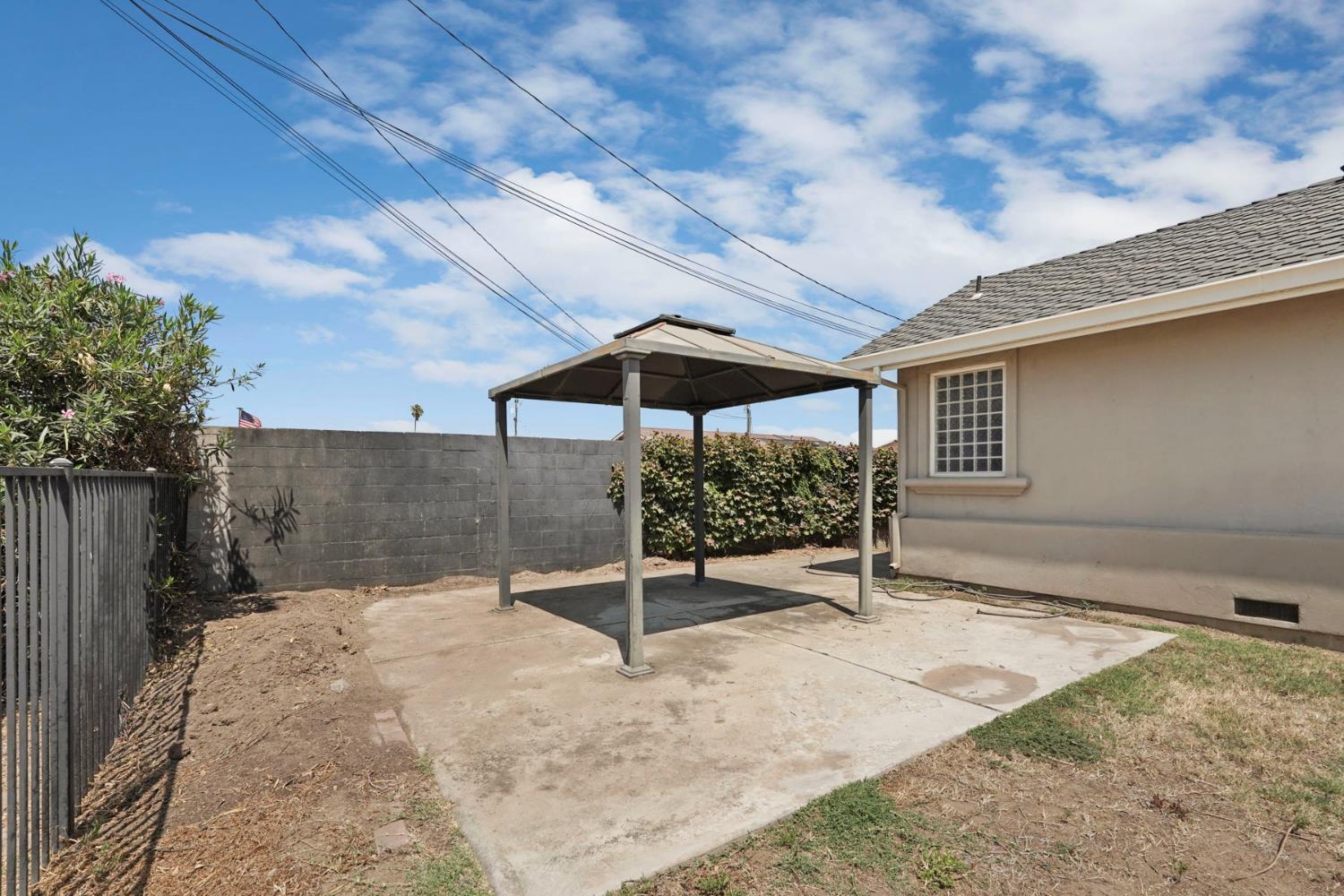 14104 Castle Rd, Manteca, CA 95336
