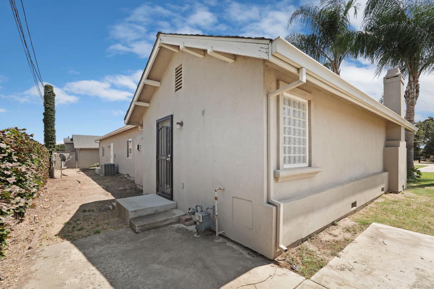 14104 Castle Rd, Manteca, CA 95336