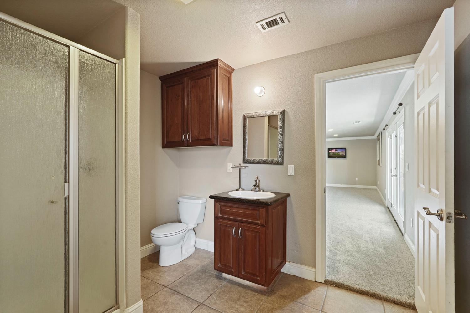14104 Castle Rd, Manteca, CA 95336