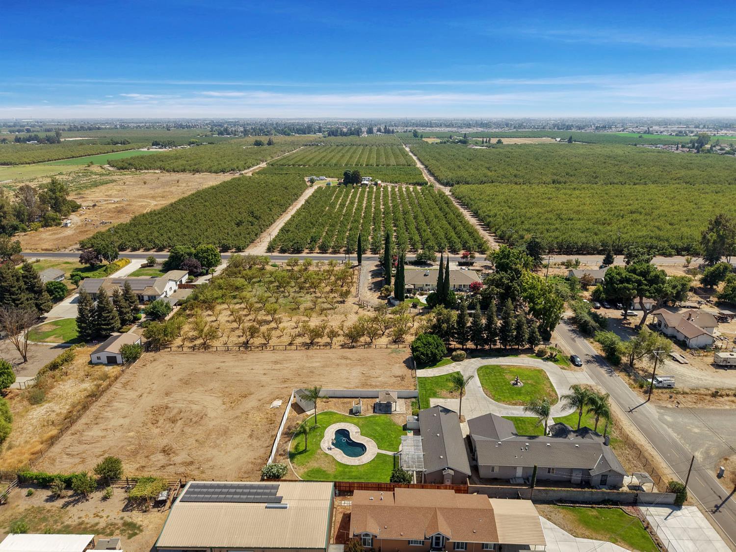 14104 Castle Rd, Manteca, CA 95336