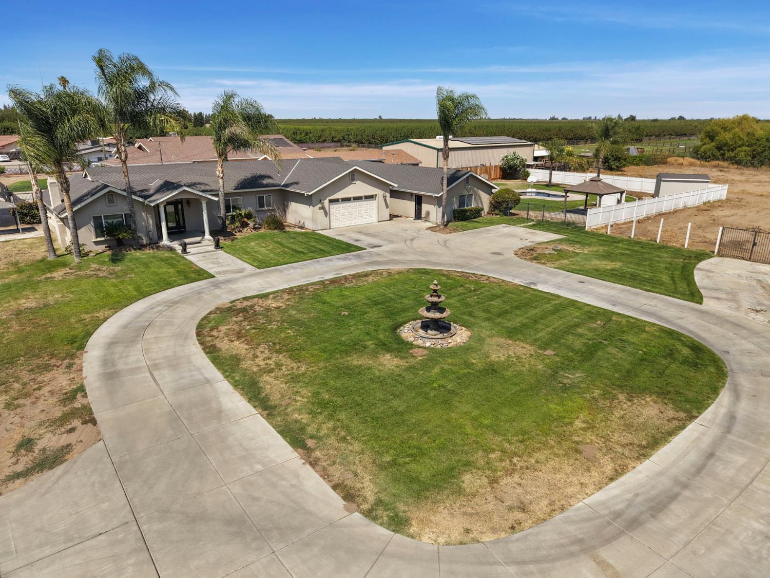 14104 Castle Rd, Manteca, CA 95336