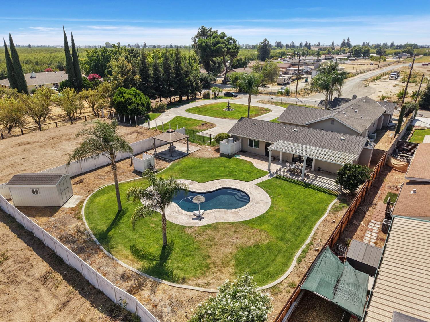 14104 Castle Rd, Manteca, CA 95336