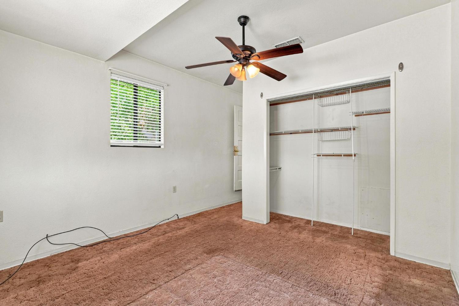 1325 Roosevelt Ave, Escalon, CA 95320