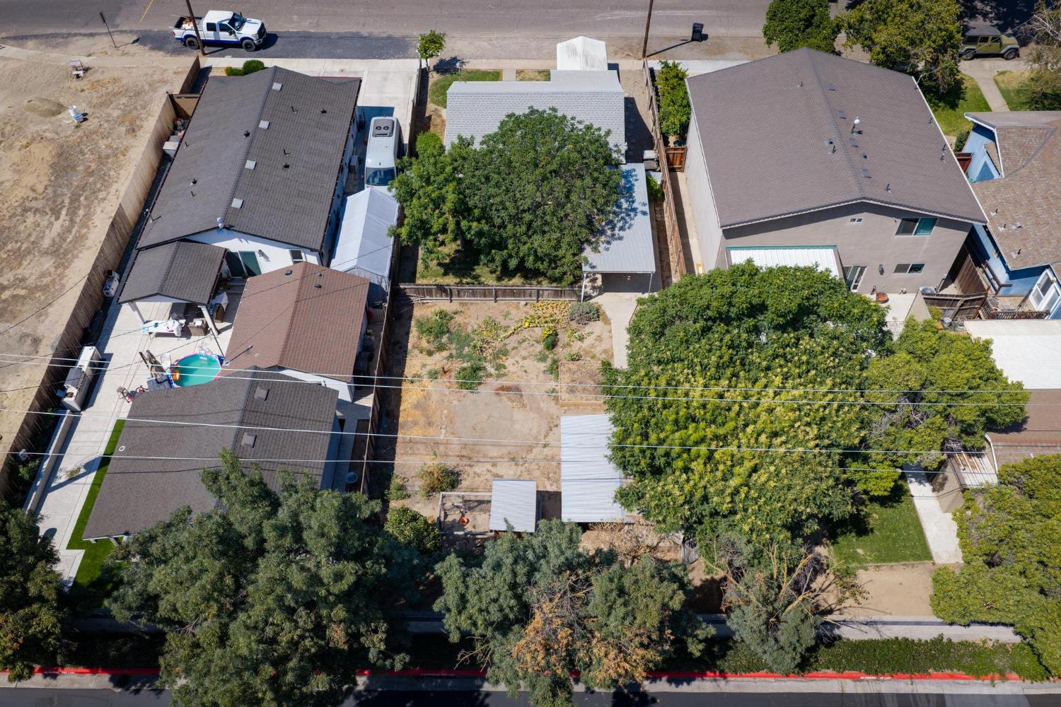 1325 Roosevelt Ave, Escalon, CA 95320