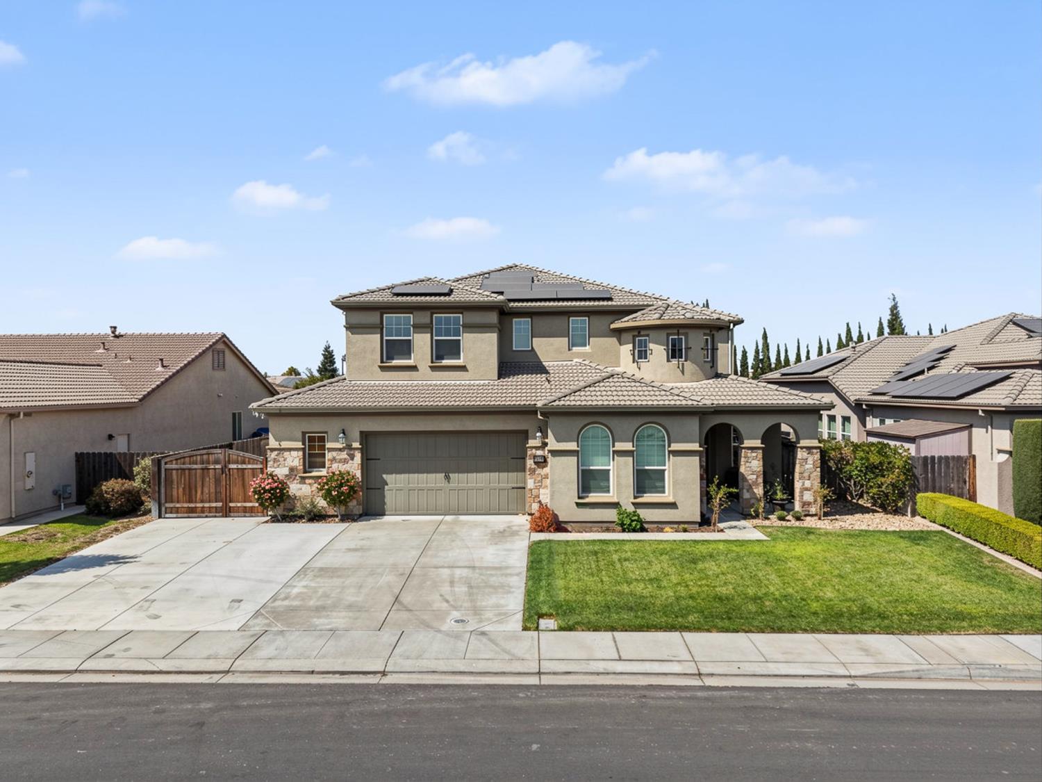 849 Harvest Mill Dr, Manteca, CA 95336