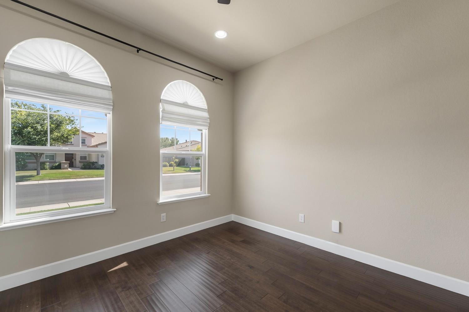 849 Harvest Mill Dr, Manteca, CA 95336