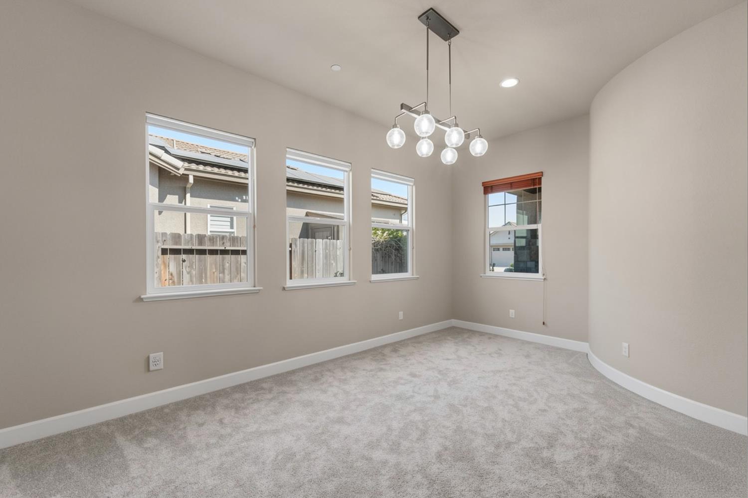 849 Harvest Mill Dr, Manteca, CA 95336