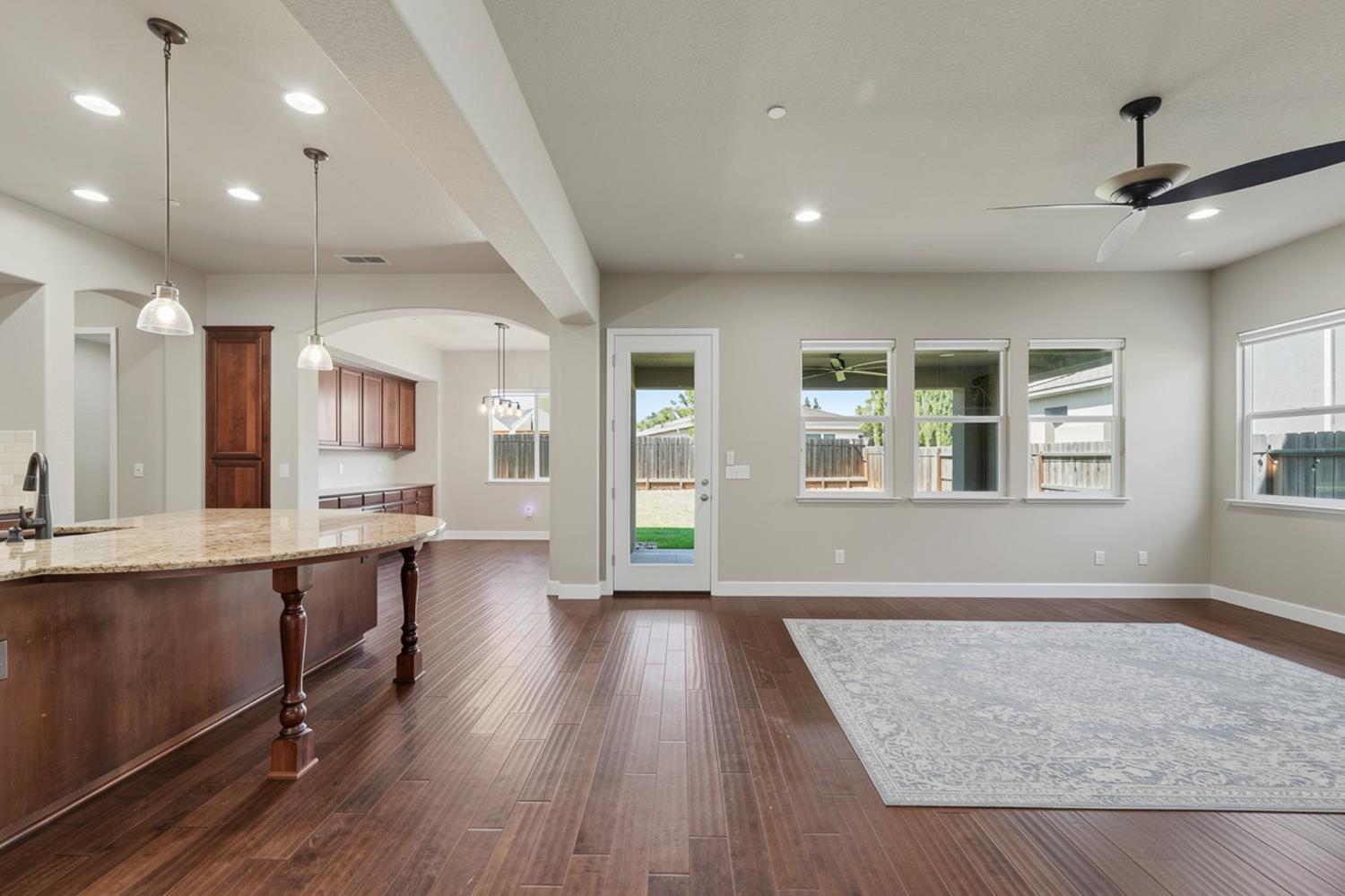 849 Harvest Mill Dr, Manteca, CA 95336