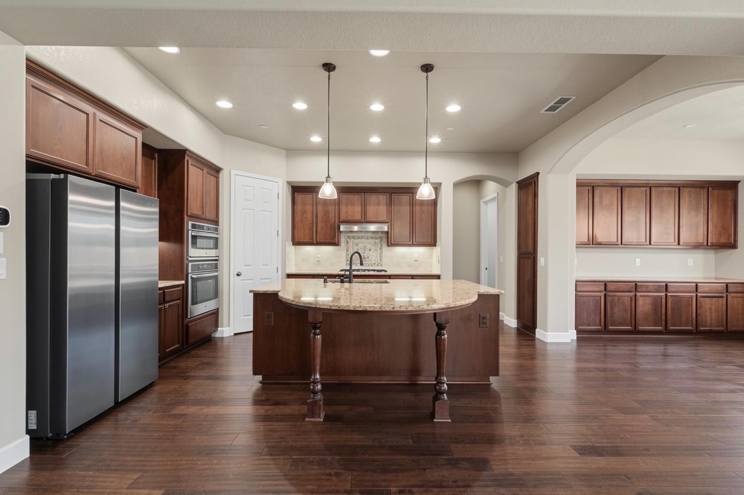 849 Harvest Mill Dr, Manteca, CA 95336