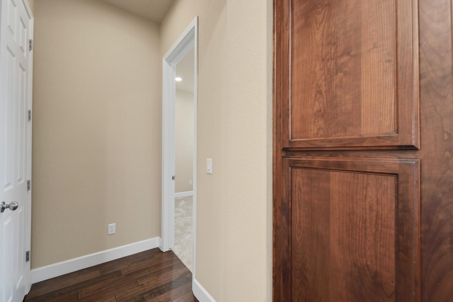849 Harvest Mill Dr, Manteca, CA 95336