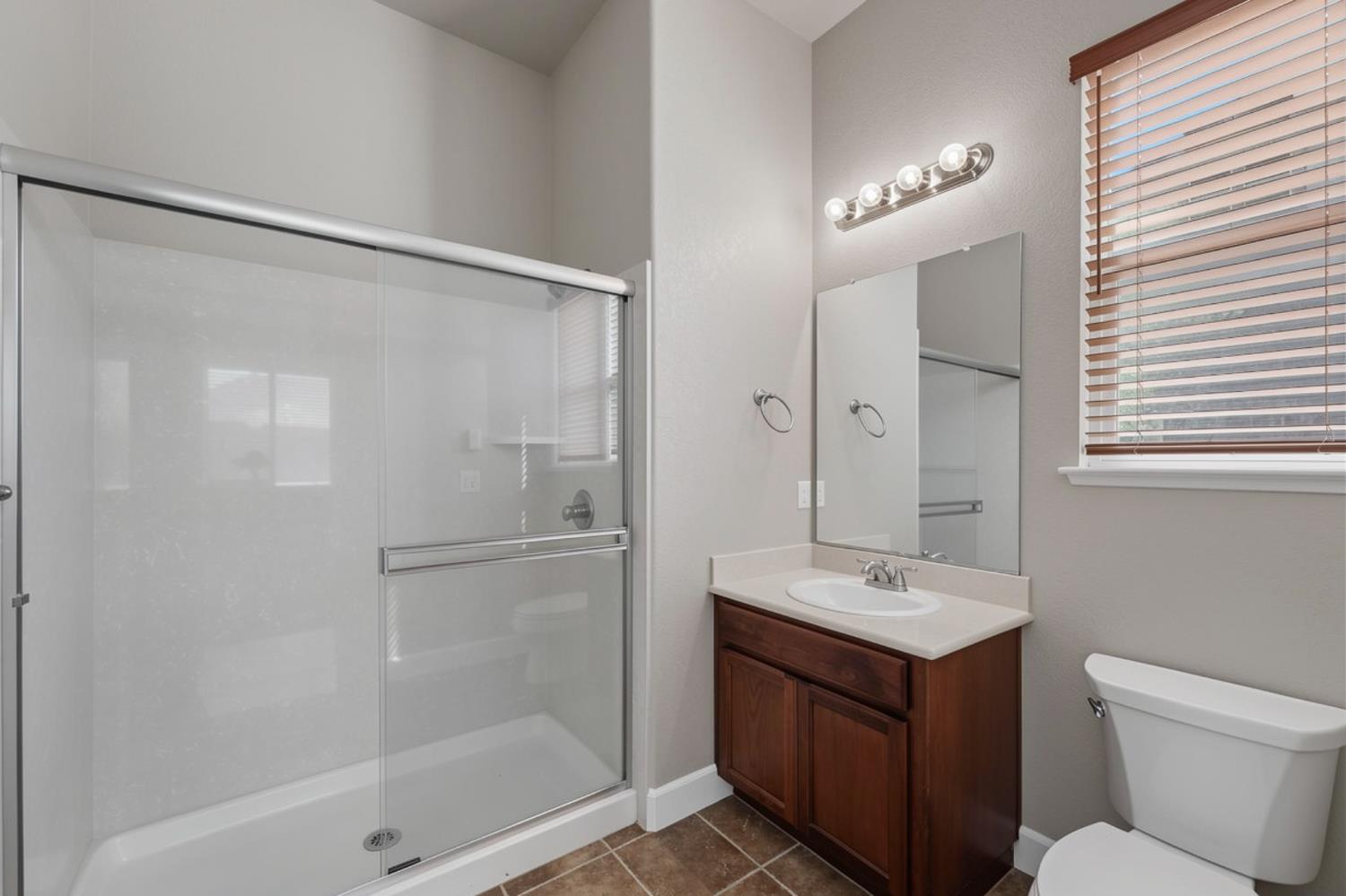 849 Harvest Mill Dr, Manteca, CA 95336