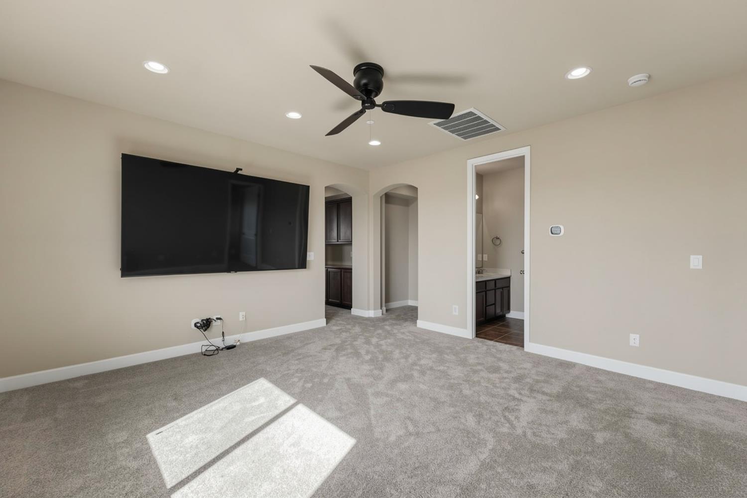 849 Harvest Mill Dr, Manteca, CA 95336