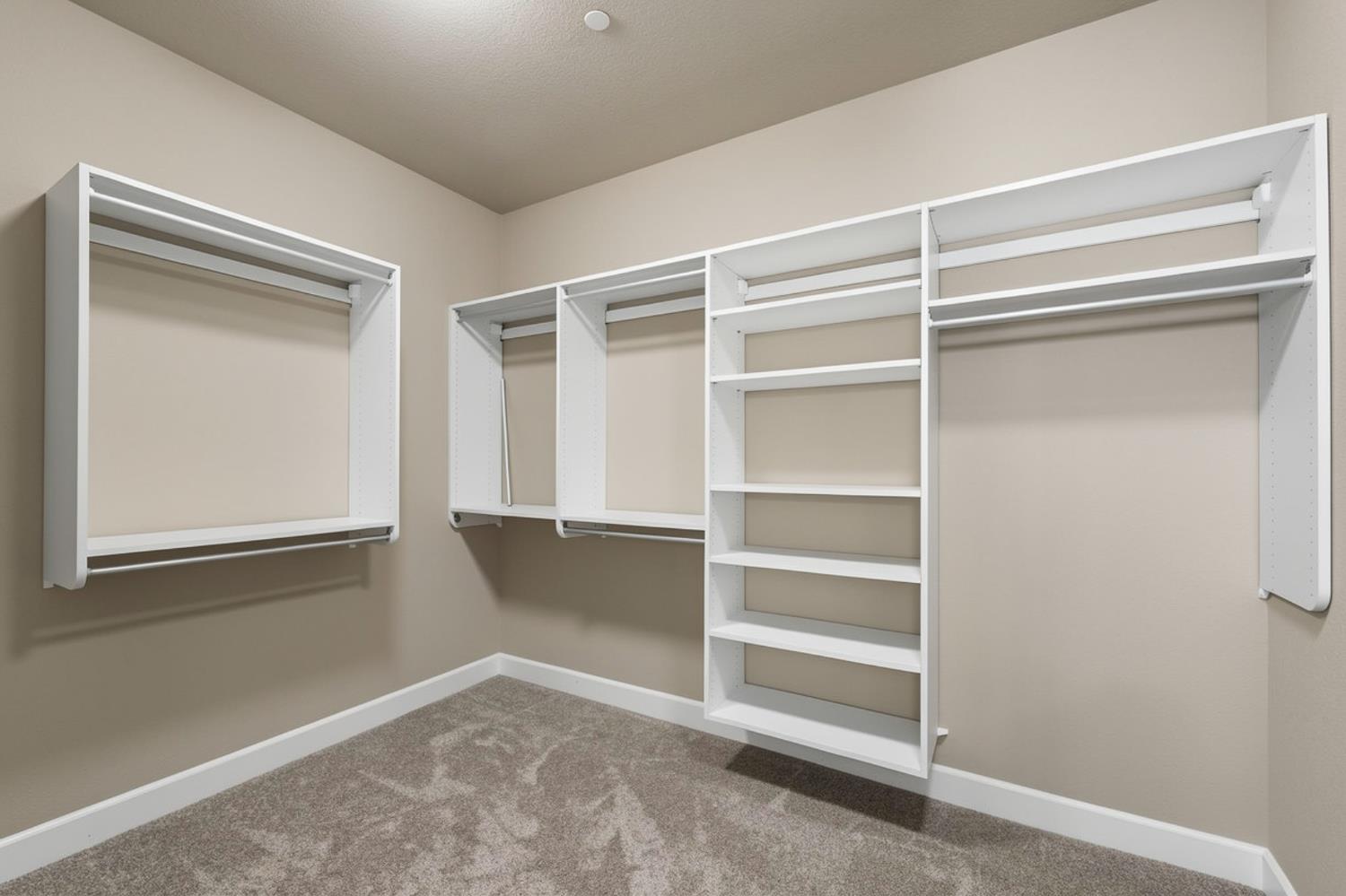 849 Harvest Mill Dr, Manteca, CA 95336