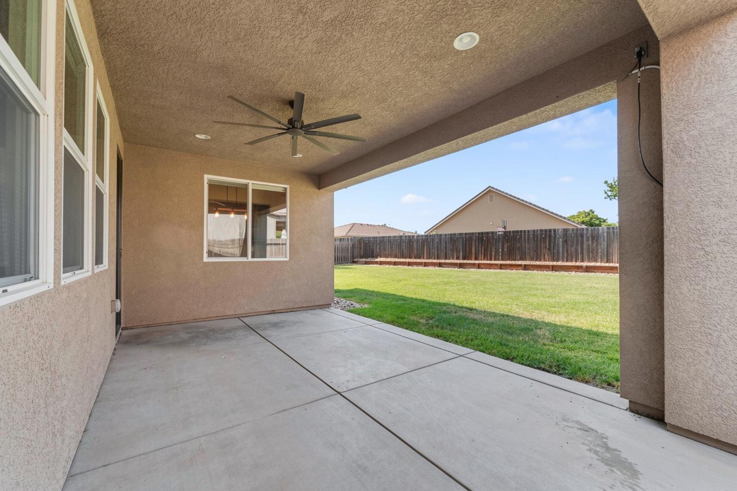 849 Harvest Mill Dr, Manteca, CA 95336