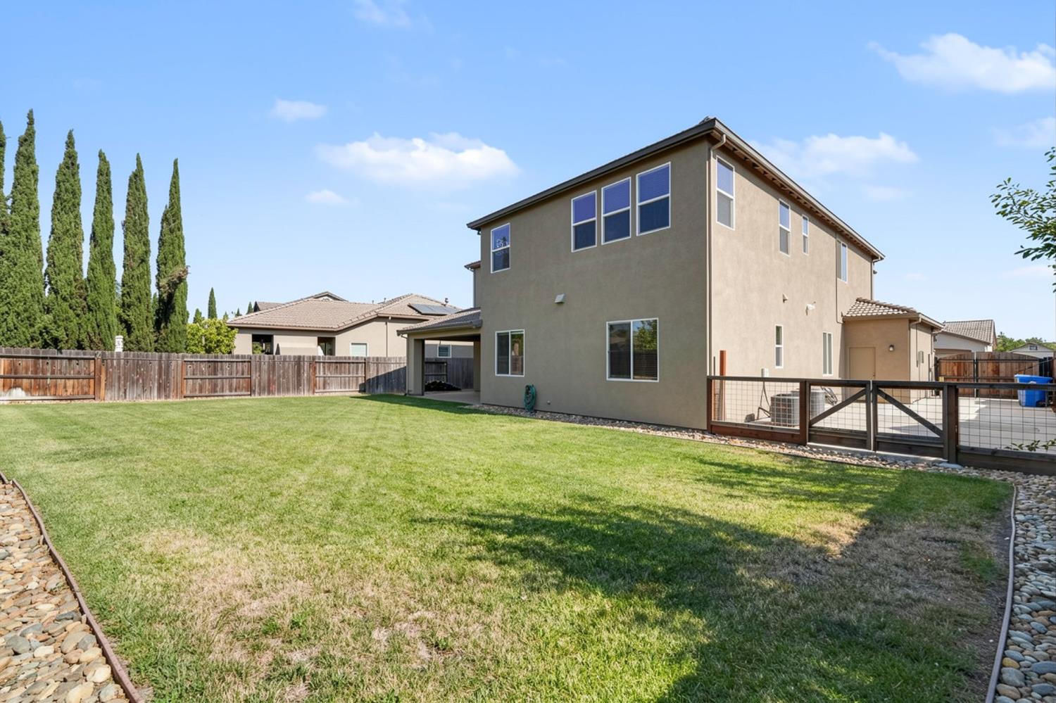 849 Harvest Mill Dr, Manteca, CA 95336