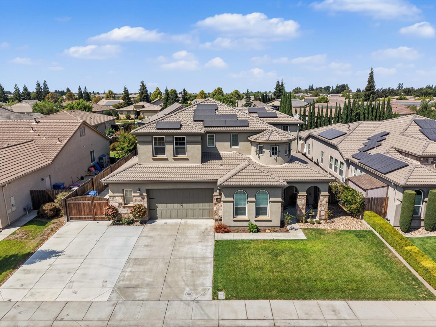 849 Harvest Mill Dr, Manteca, CA 95336