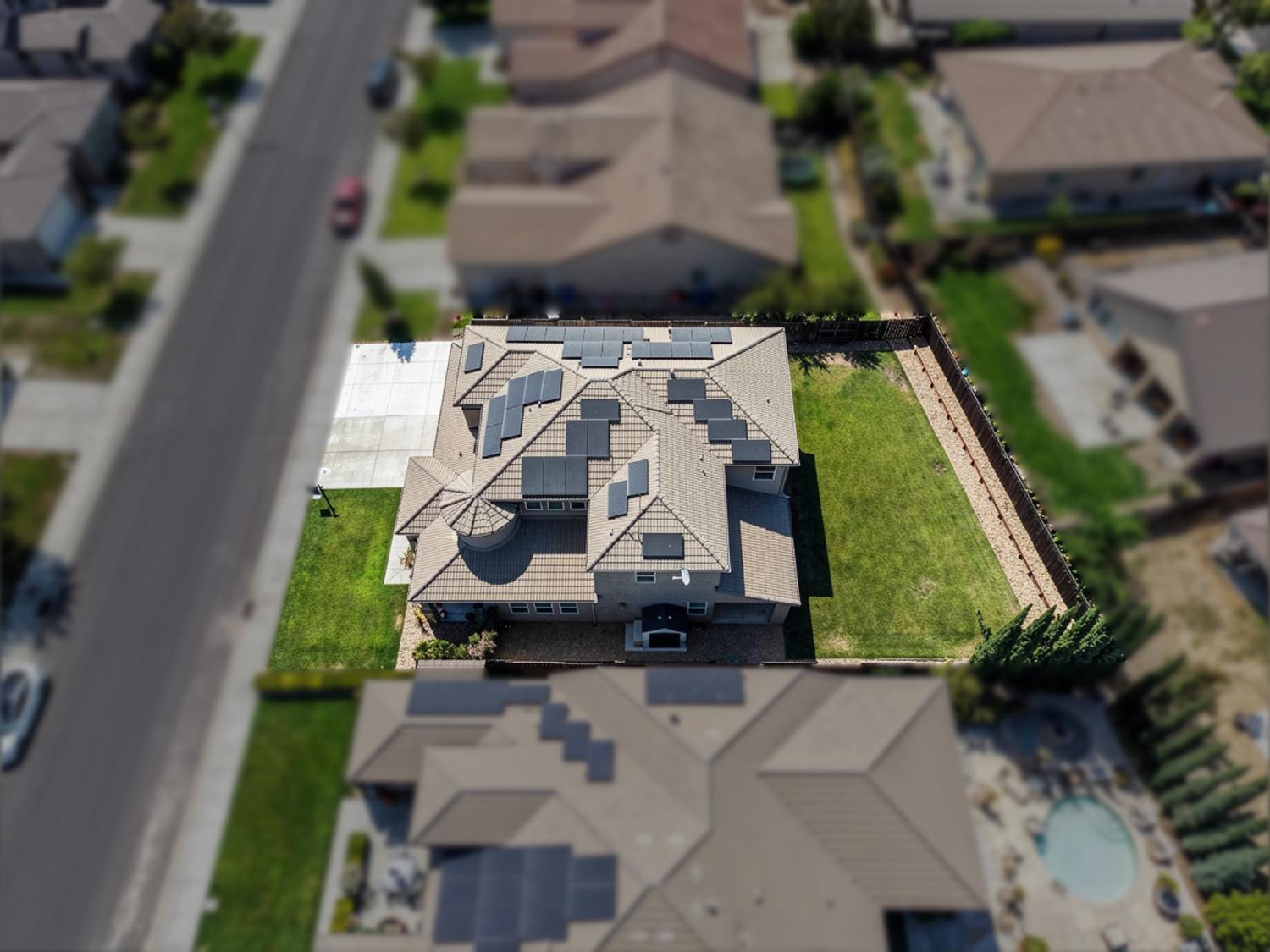 849 Harvest Mill Dr, Manteca, CA 95336