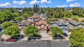 402 Hallman Ln, Oakdale, CA 95361