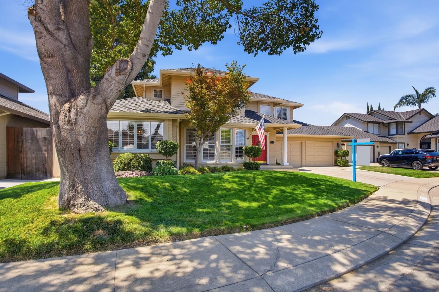 3221 Lakeshore Ct, Modesto, CA 95355